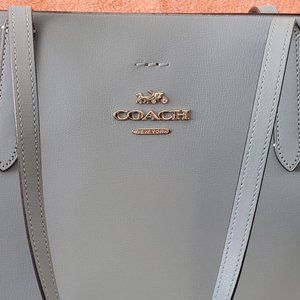 Authentic coach tote bag light blue